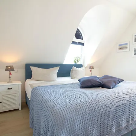 Elmsfeuer, 4 Apartment Zingst